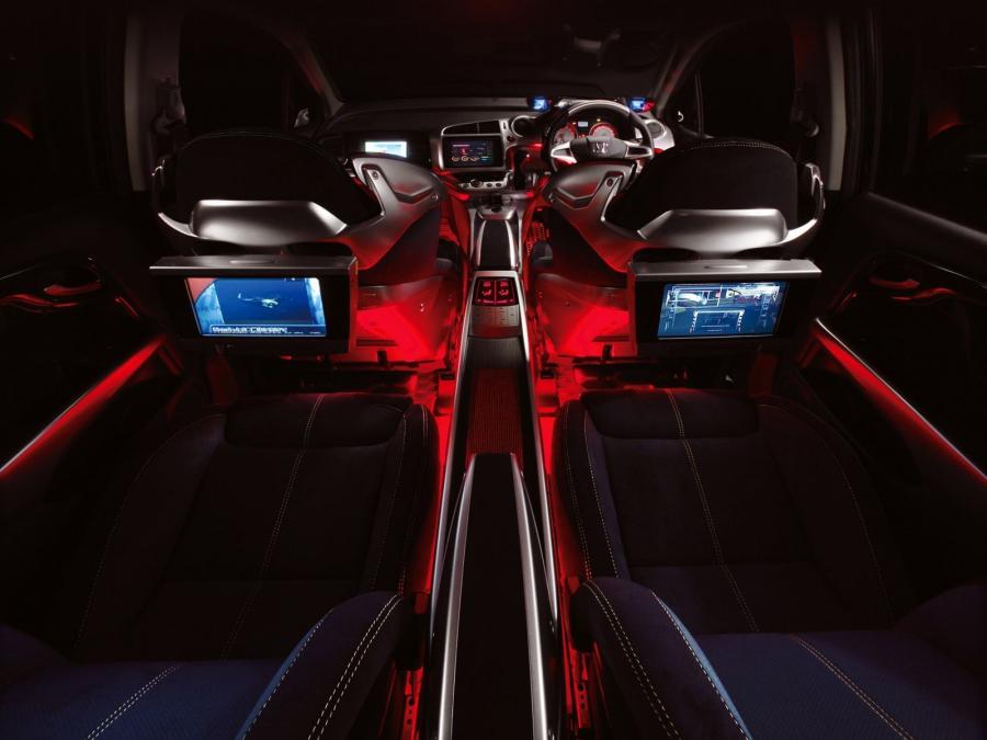  Honda Stream Hyper Sports Concept by Modulo 2007 года  (фото 2 из 4)